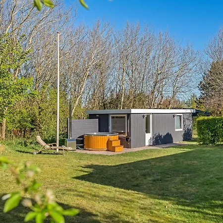 Сasa de vacaciones Cozy With A Wilderness Bath And Covered Terrace *