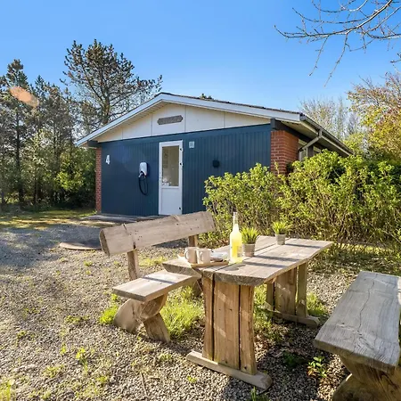 Сasa de vacaciones Cozy With A Wilderness Bath And Covered Terrace