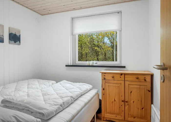 Cozy With A Wilderness Bath And Covered Terrace * Sindrup